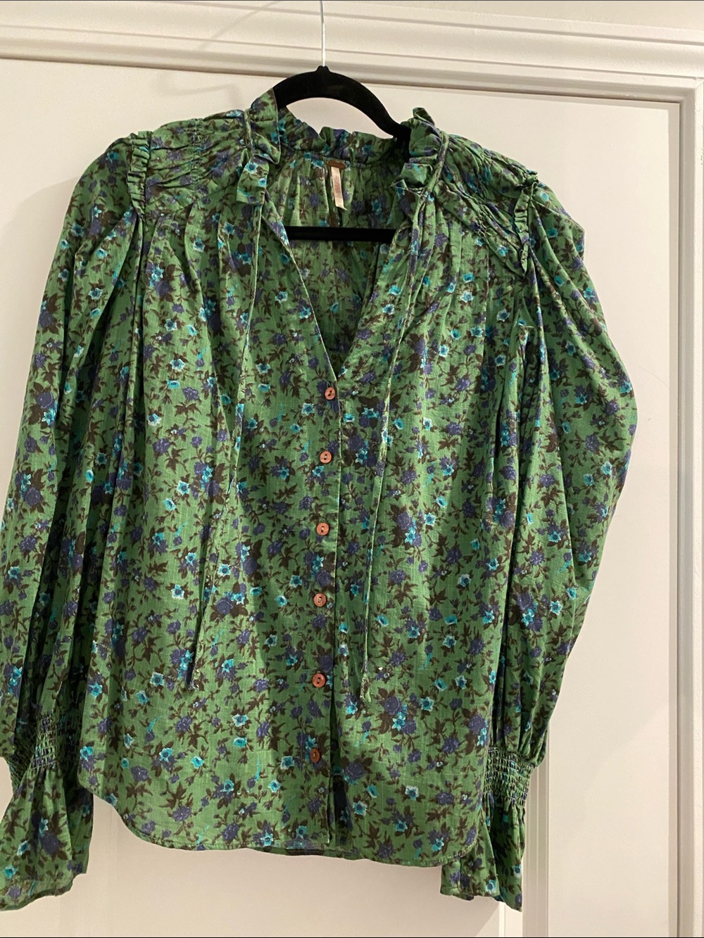Free People Green Floral Button-Front Puff Sleeve Blouse
